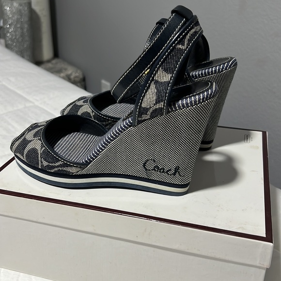 Coach Tawney Espadrilles - size 8 - Picture 2 of 4